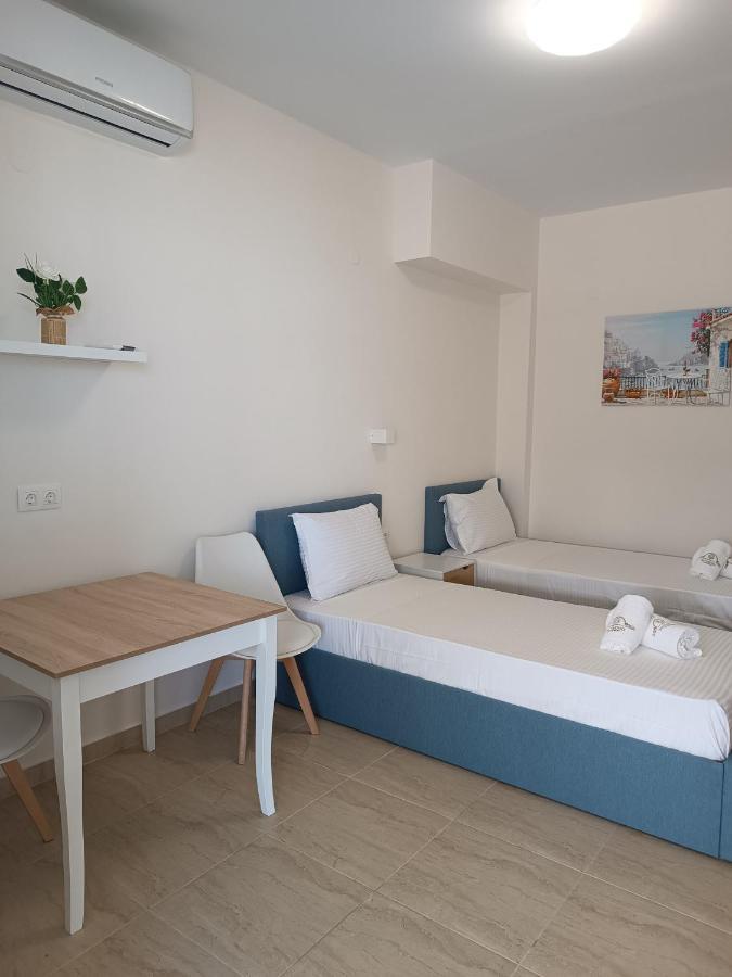 Navarino Luxe Suites With Sea View Peraía Zewnętrze zdjęcie